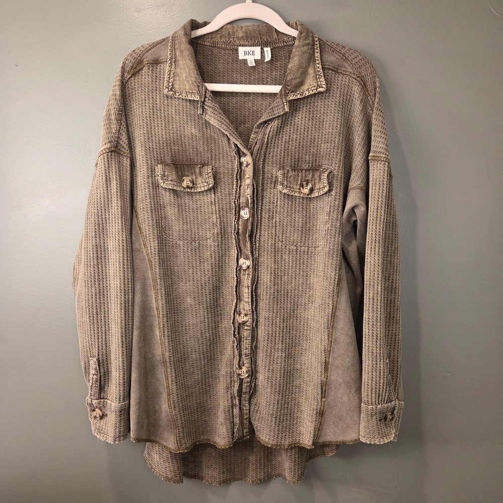 BKE Women's Boyfriend Waffle Knit Button Up Shacket Oversized Green Size S